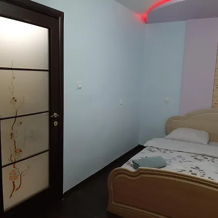 Uzh Aparthotel *