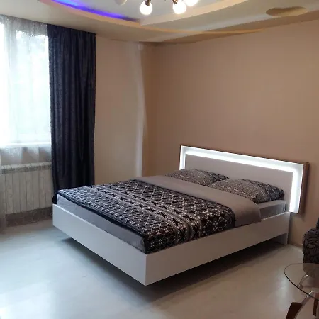 Aparthotel Uzh *